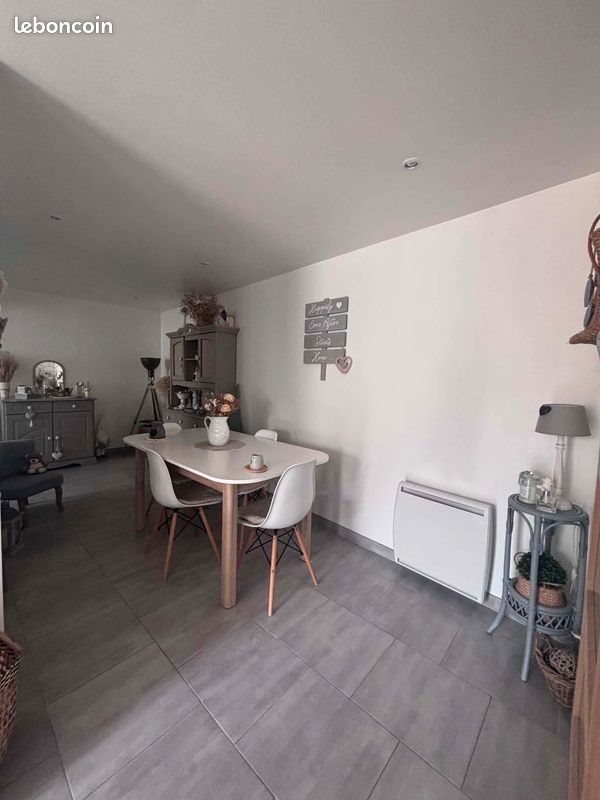 Maison à louer, 70m², Saint-Cosme-en-Vairais