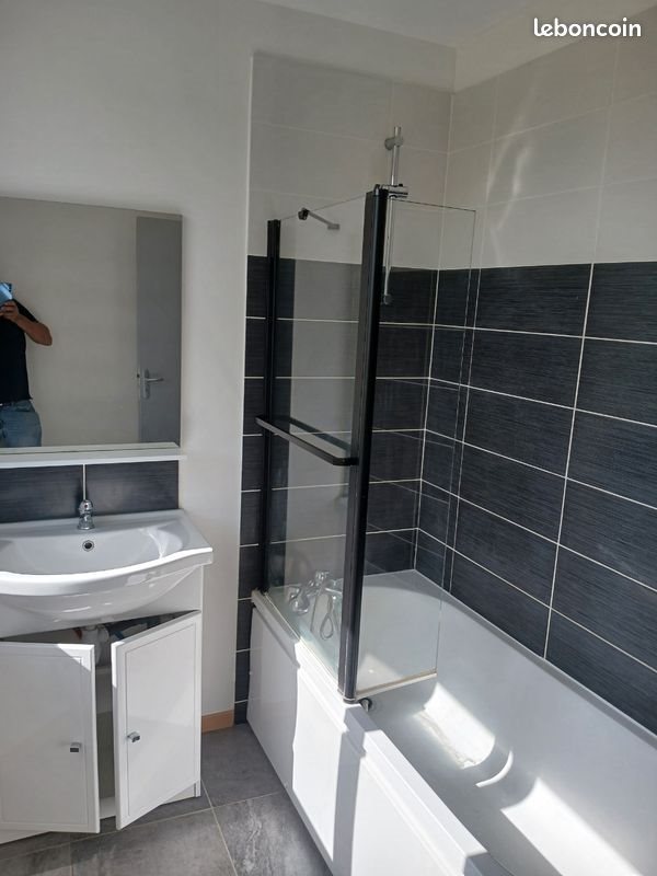 Maison à louer, 75m², Lhomme