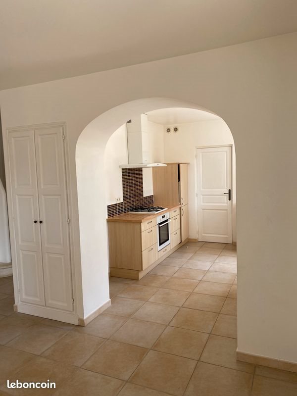 Maison à louer, 115m², Lançon-Provence