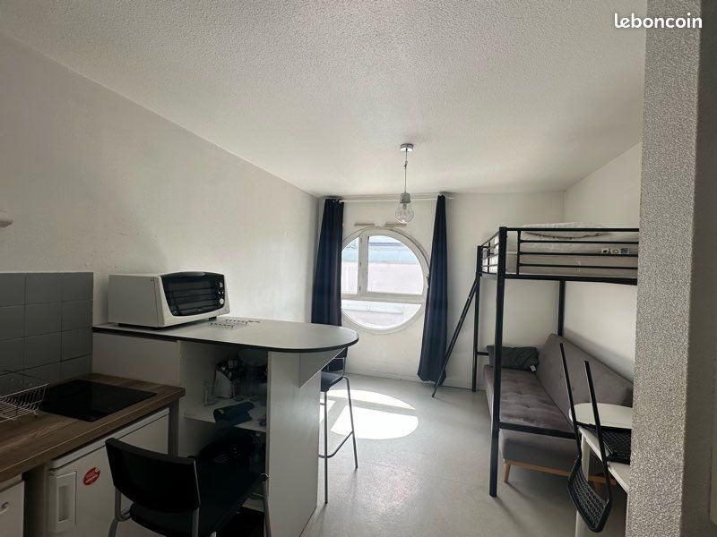 Appartement à louer, 18m², Pau