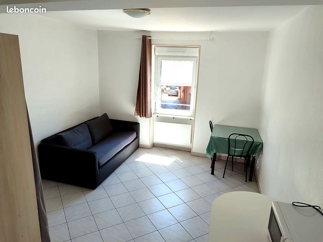 Appartement à louer, 19m², Le Creusot