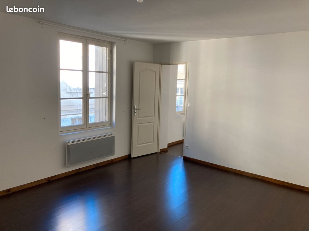 Appartement à louer, 75m², Loches