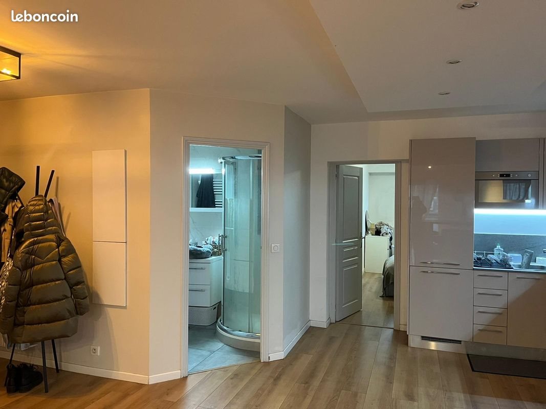 Appartement à louer, 77m², Nice