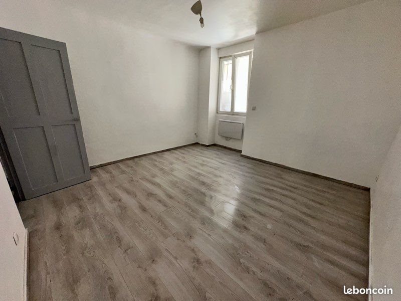 Appartement à louer, 60m², Apt