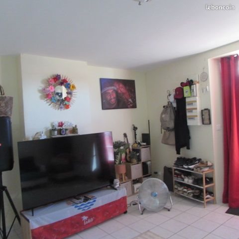 Maison à louer, 70m², Nueil-les-Aubiers