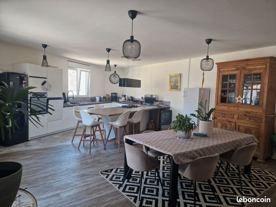 Maison à vendre, 215m², Montreuil-le-Gast