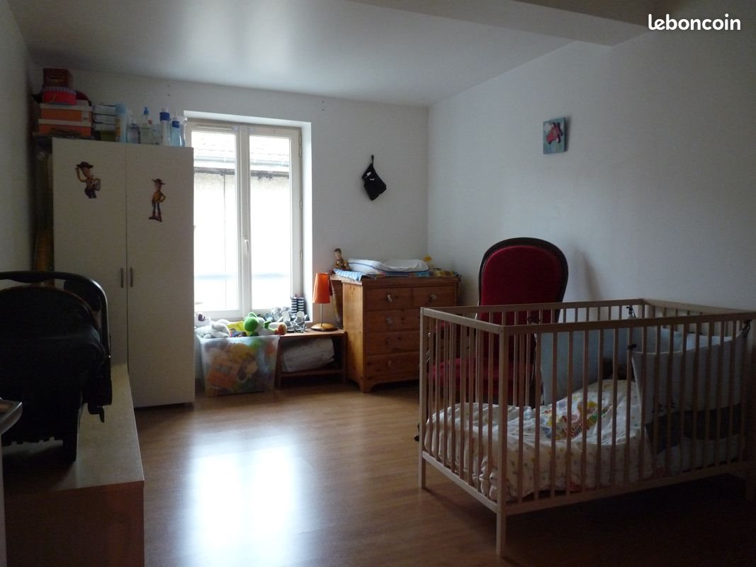 Appartement à louer, 93m², Saint-Trivier-sur-Moignans