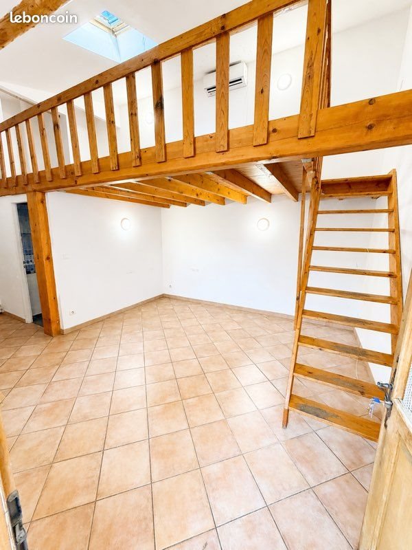 Appartement à louer, 35m², Nîmes