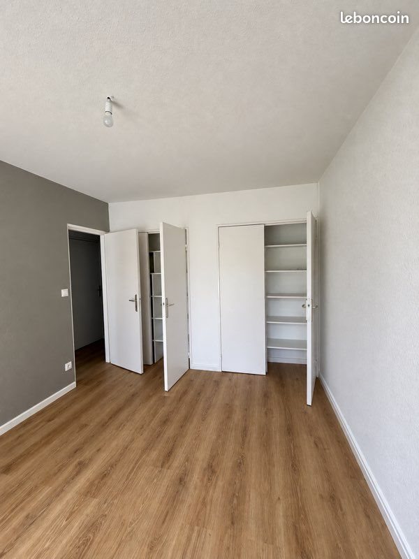 Appartement à louer, 75m², Nontron