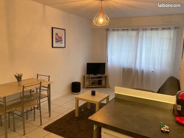 Appartement à louer, 32m², Pau