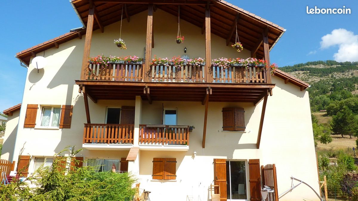 Appartement à louer, 76m², La Bâtie-Neuve