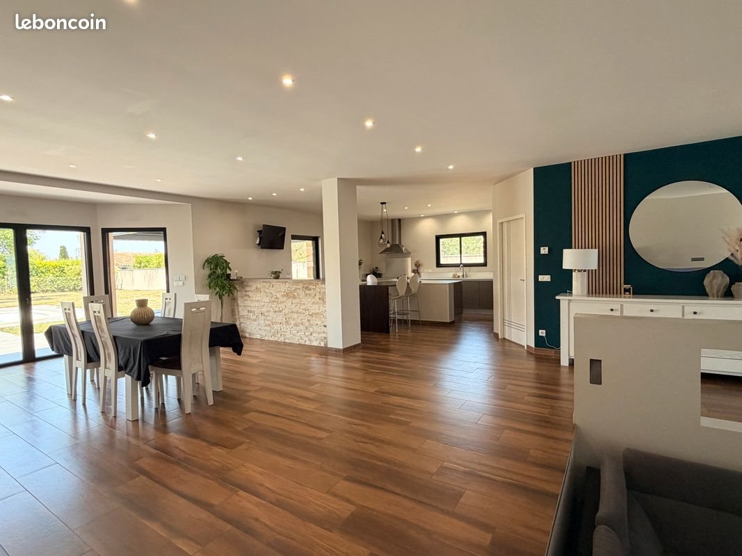 Maison à vendre, 214m², Avanton