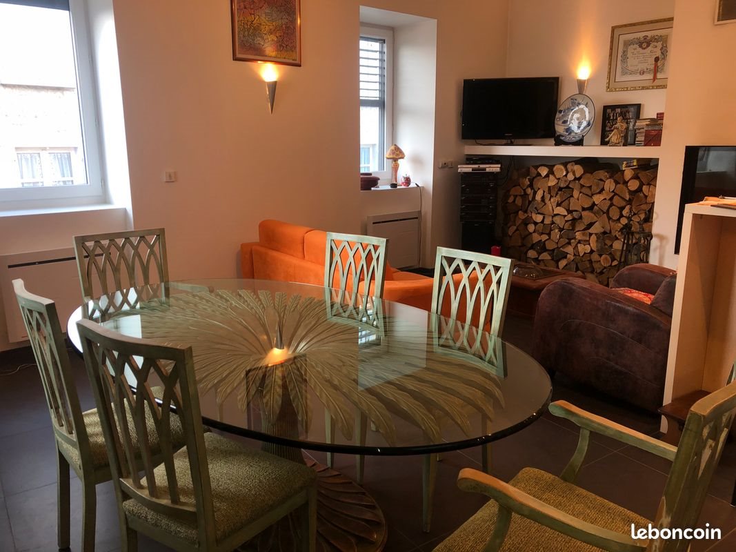 Appartement à louer, 172m², Cublize