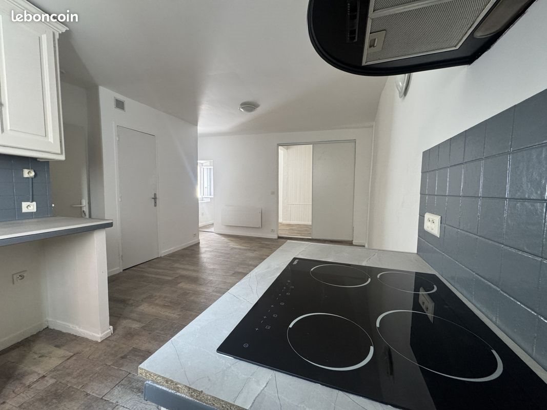 Appartement à louer, 30m², Barjols