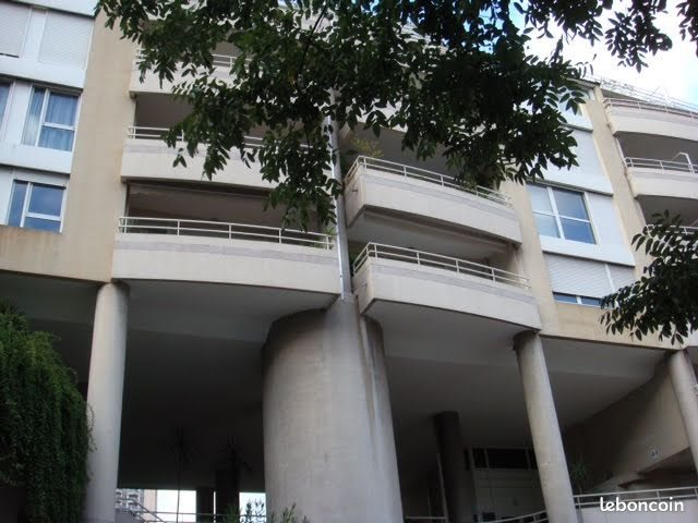 Appartement à louer, 67m², Marseille 8ème