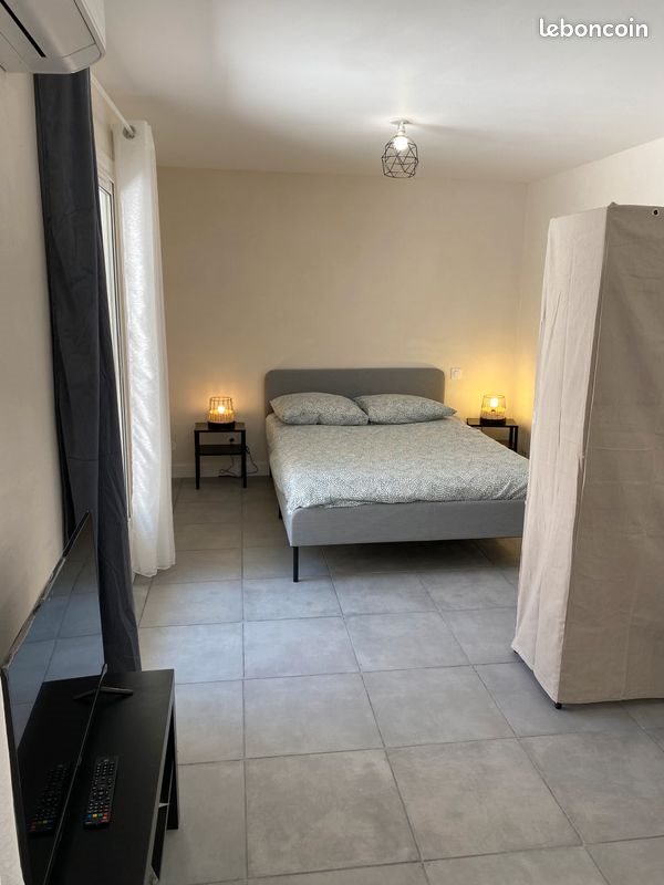 Appartement à louer, 29m², Nîmes