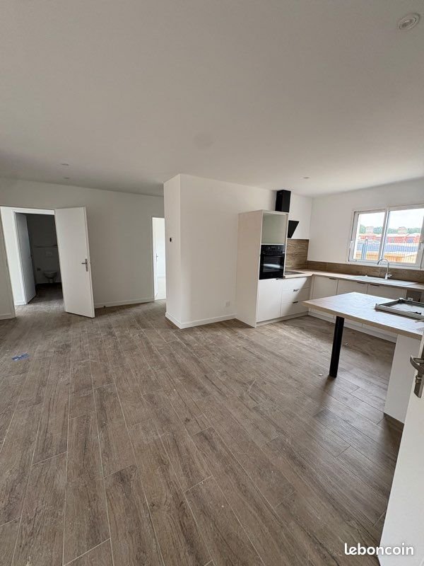 Maison à louer, 89m², Champcevinel