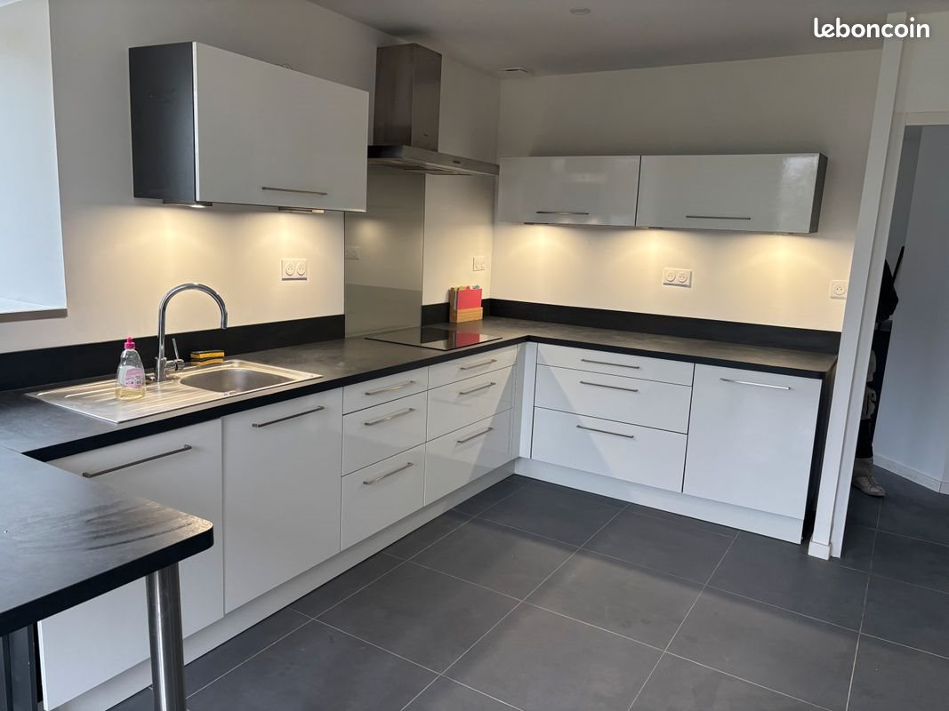 Maison à vendre, 135m², Saint-Ségal