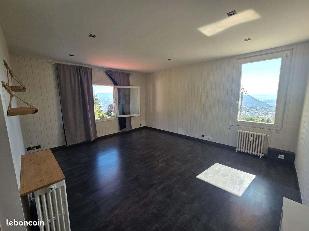 Appartement à louer, 49m², Lucinges