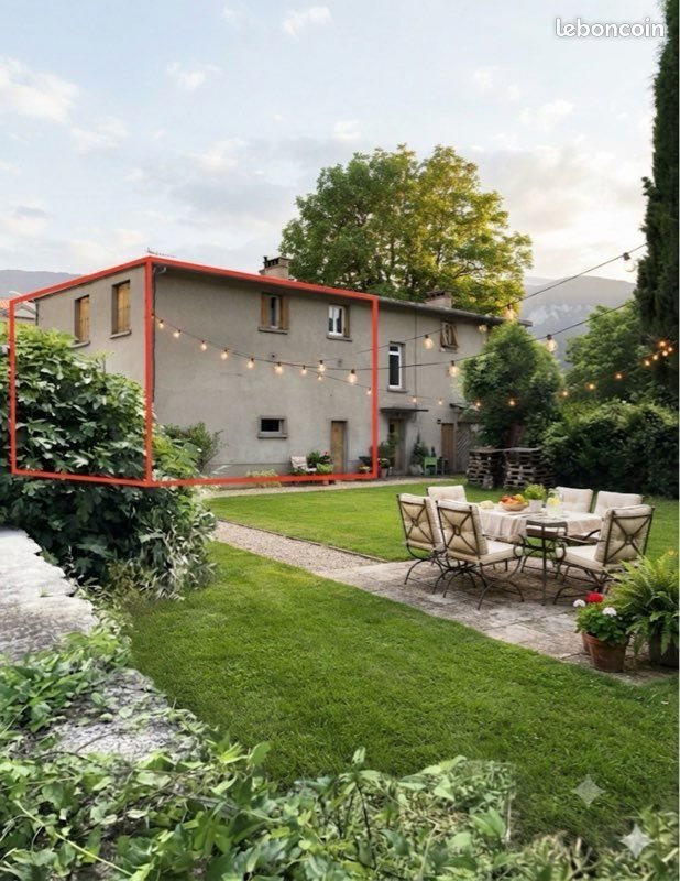 Appartement à louer, 85m², Quillan