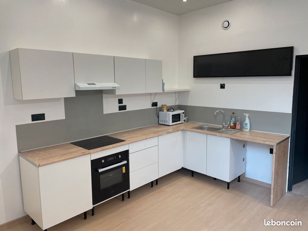 Maison à louer, 130m², Pouru-Saint-Remy