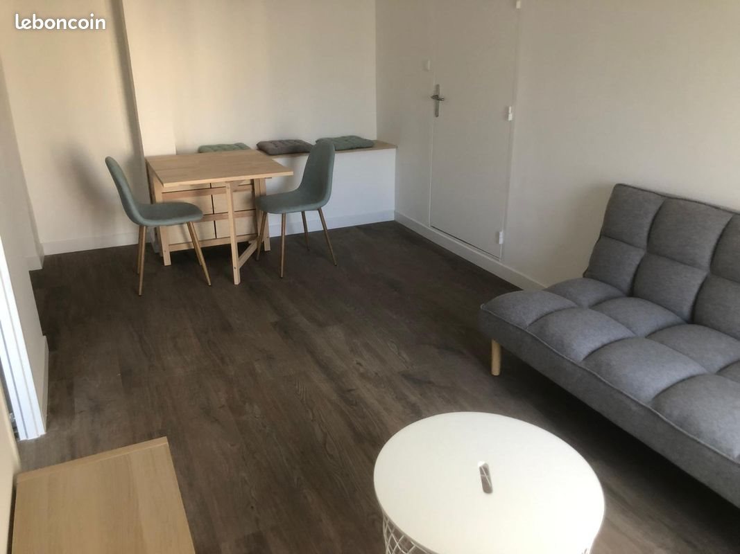 Appartement à louer, 45m², Les Clayes-sous-Bois