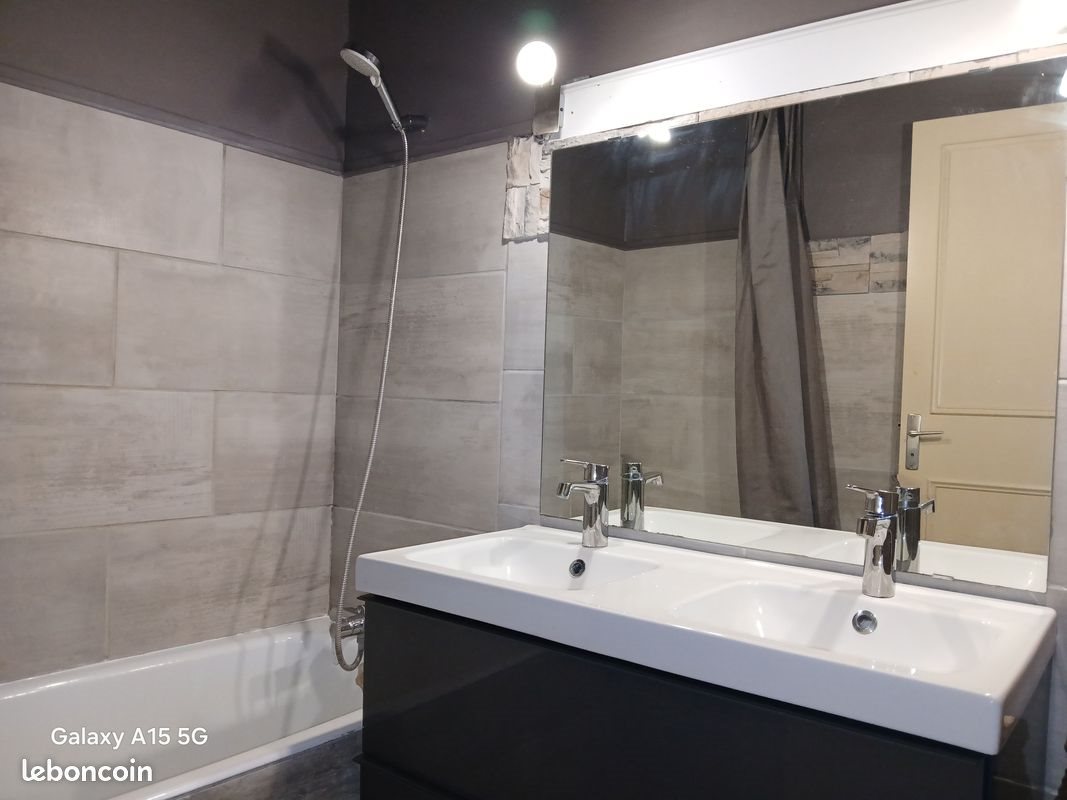 Appartement à louer, 68m², Grenoble