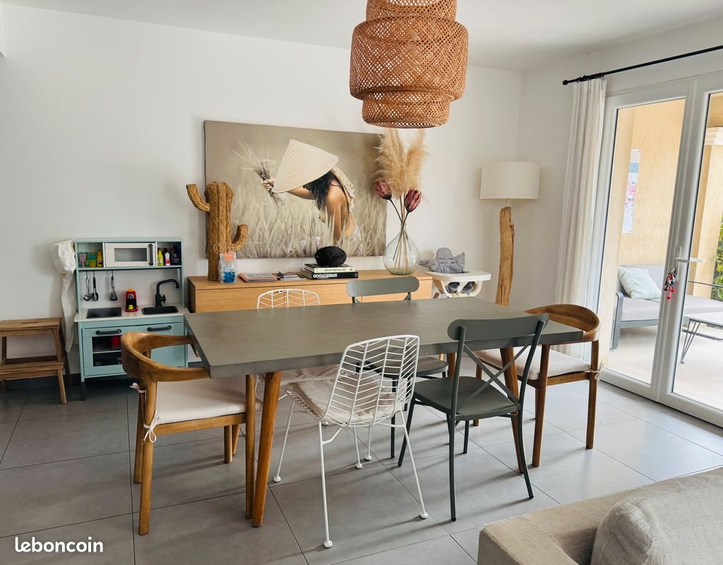 Maison à louer, 115m², Roquebrune-sur-Argens