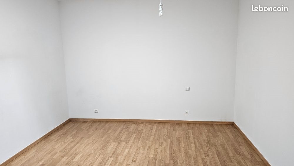 Appartement à louer, 45m², Saint-Quentin