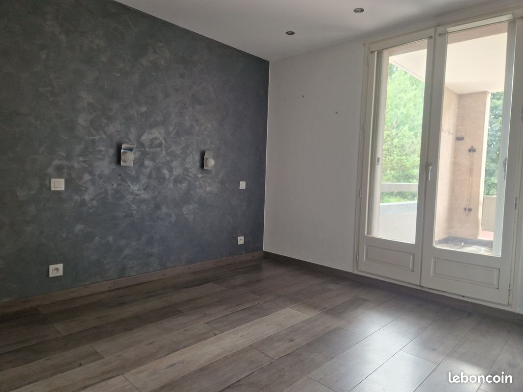 Appartement à louer, 49m², Claix