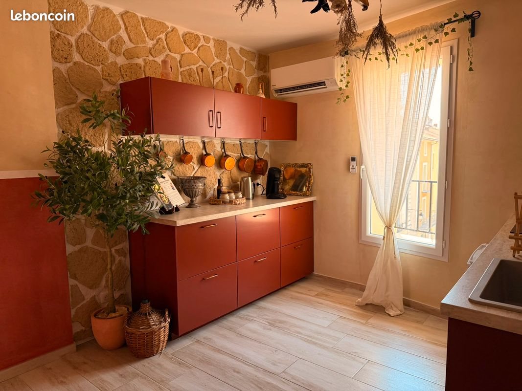 Appartement à louer, 60m², Orange