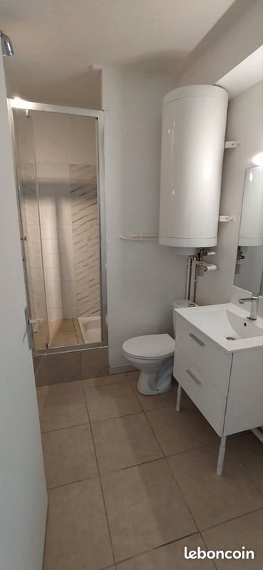 Appartement à louer, 29m², Lons