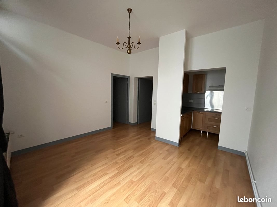 Appartement à louer, 37m², Valenciennes