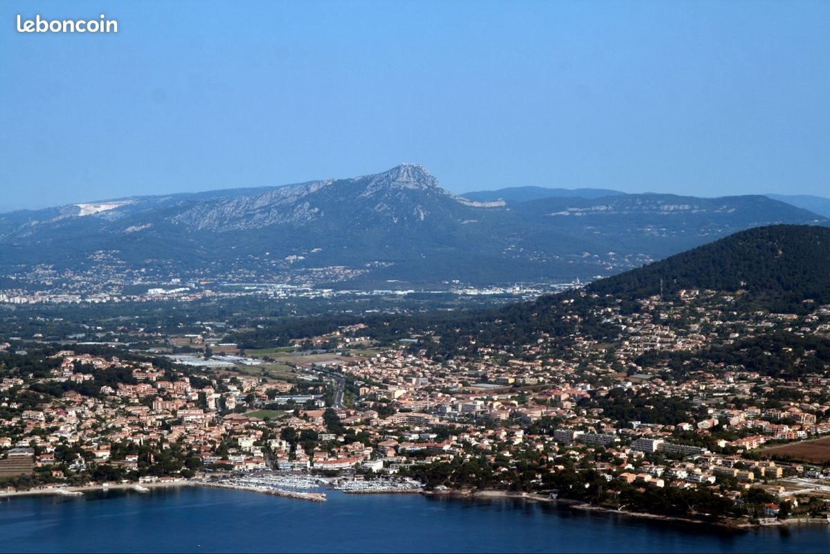 Maison à louer, 80m², Carqueiranne