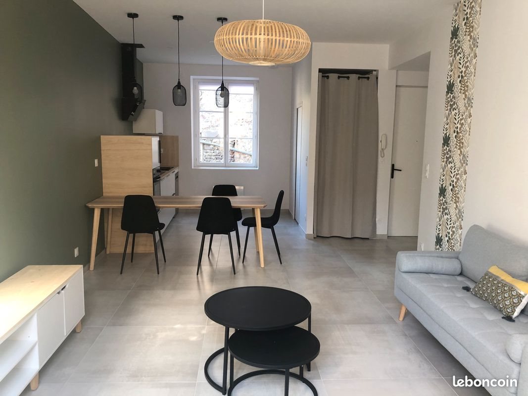Appartement à louer, 75m², Condrieu