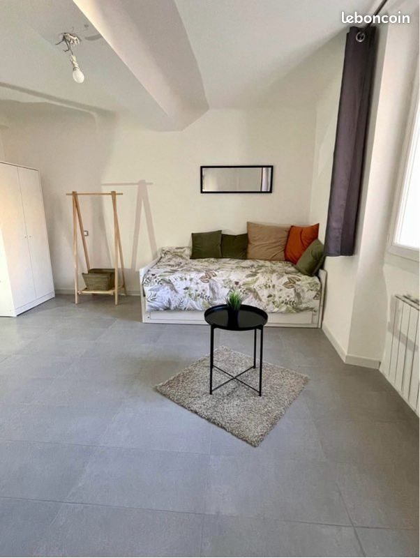 Appartement à louer, 27m², Cuers