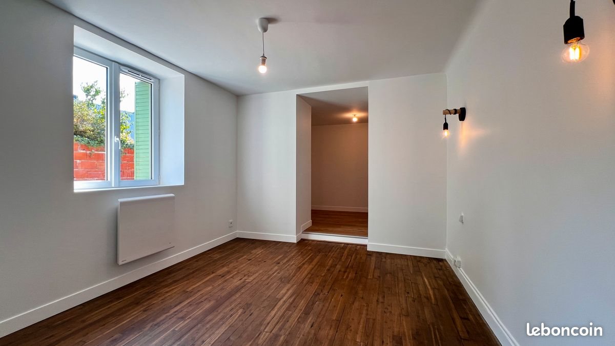 Maison à louer, 85m², Ruffec