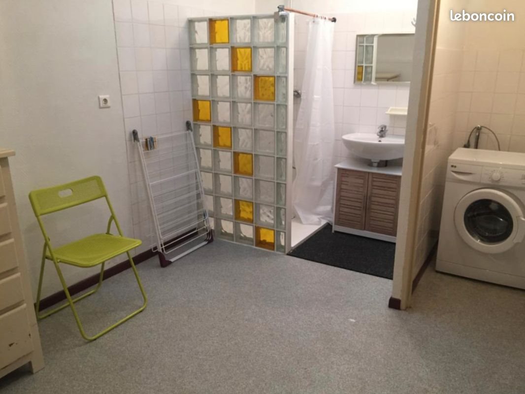 Appartement à louer, 57m², Saint-Sauveur-de-Montagut