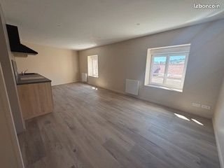 Appartement à louer, 47m², Chauffailles