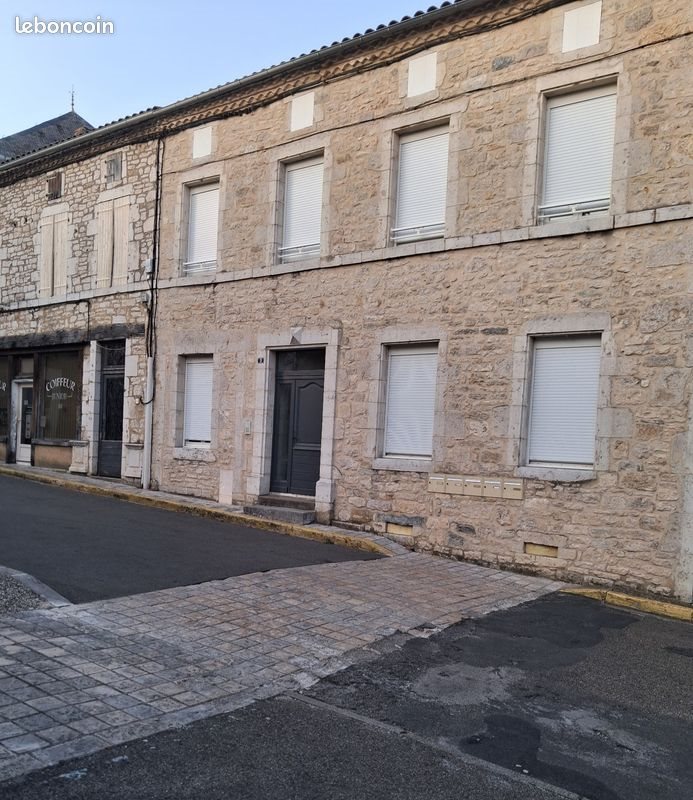 Appartement à louer, 51m², Gramat