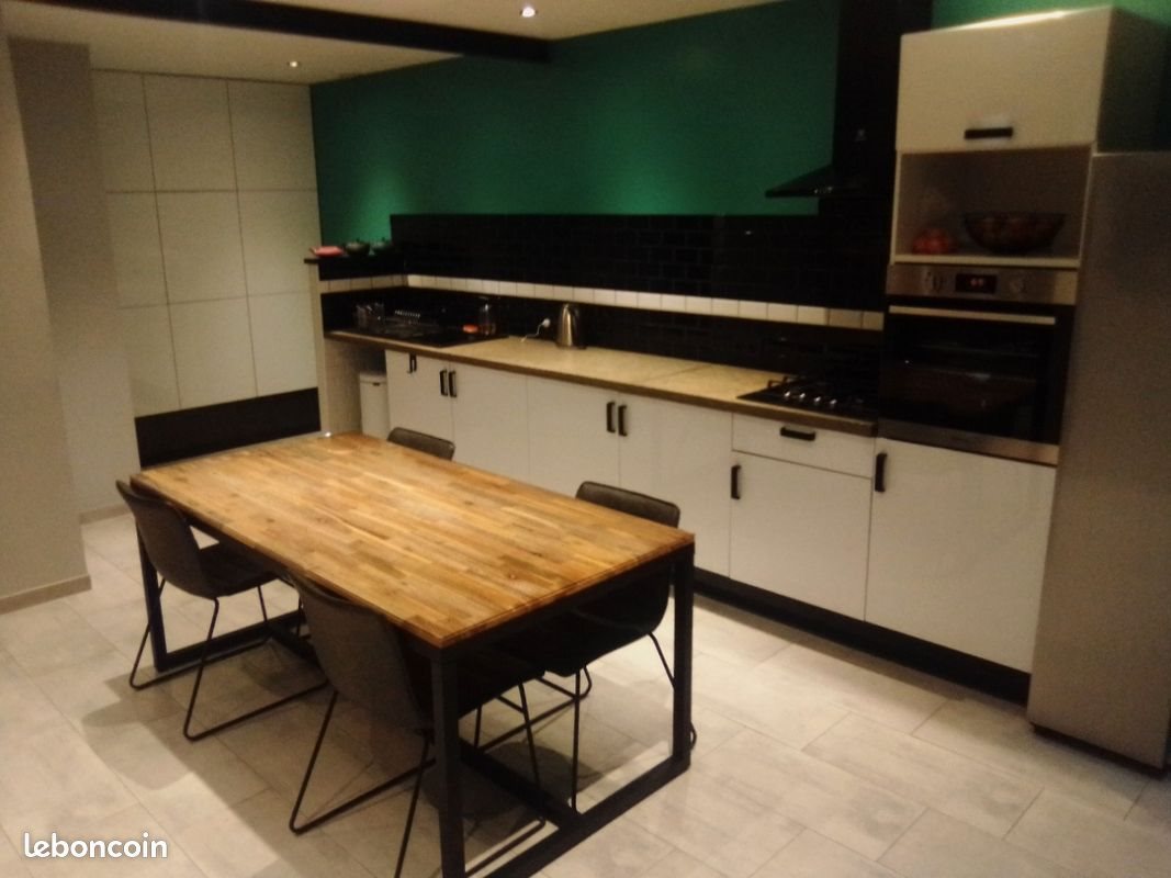 Maison à louer, 110m², Trémentines