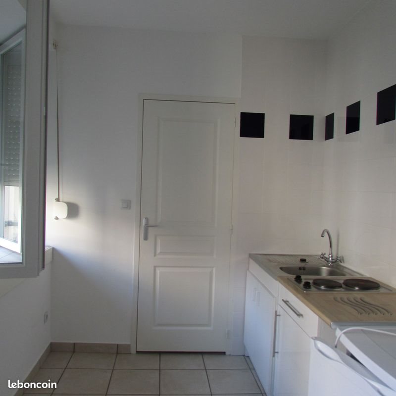 Appartement à louer, 23m², Saint-Etienne