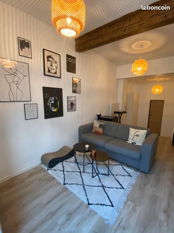 Appartement à louer, 43m², Nîmes