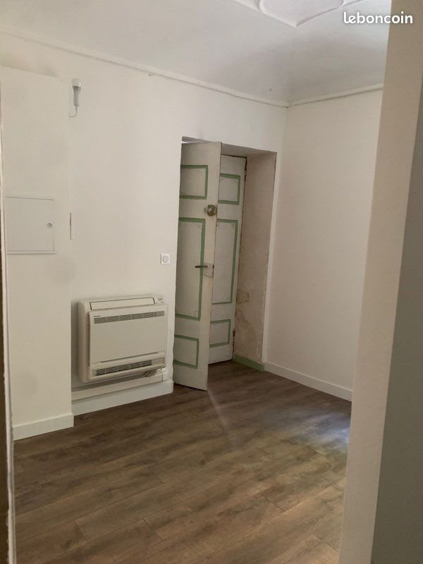 Appartement à louer, 17m², Pont-Saint-Esprit