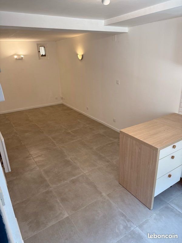 Appartement à louer, 27m², Pia