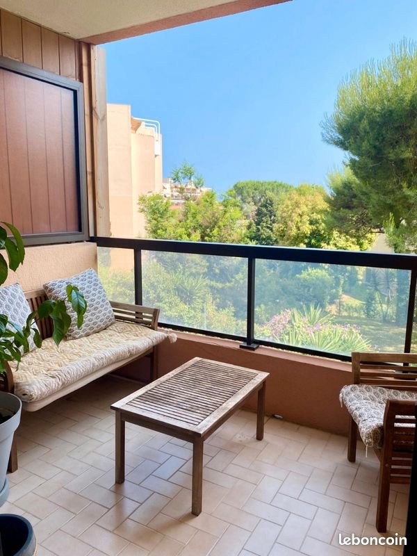 Appartement à louer, 62m², Vallauris