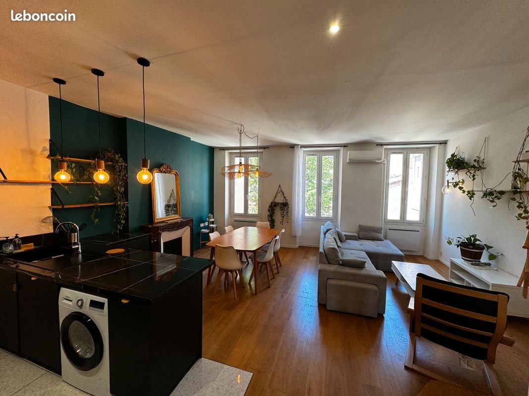 Appartement à louer, 70m², Marseille 6ème