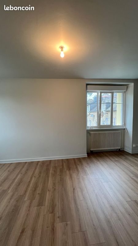 Maison à louer, 90m², Glomel