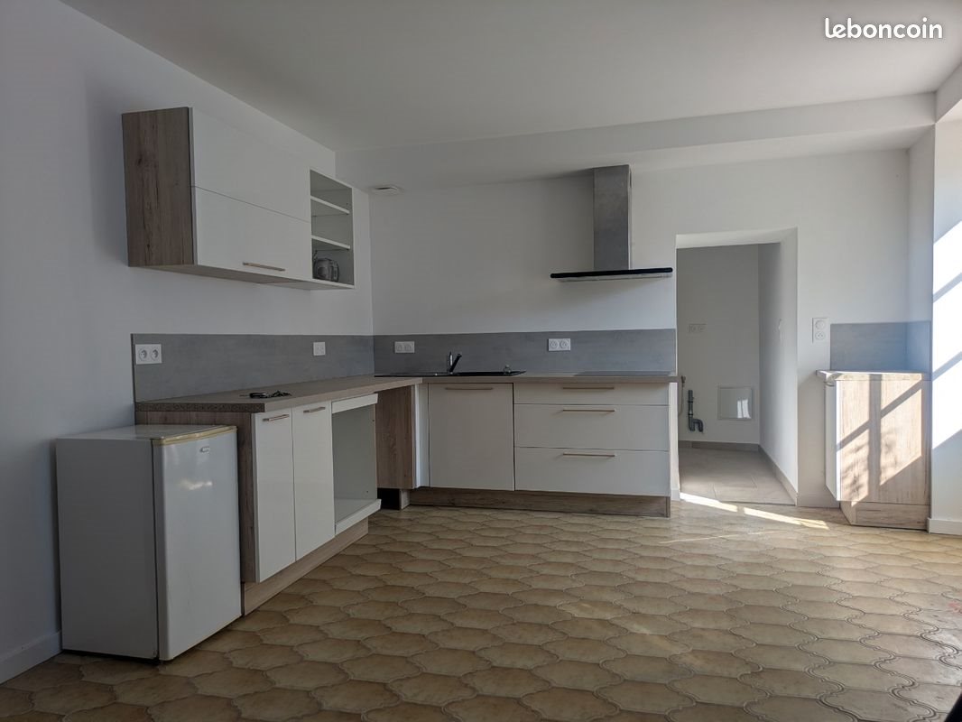Maison à louer, 116m², Nesmy