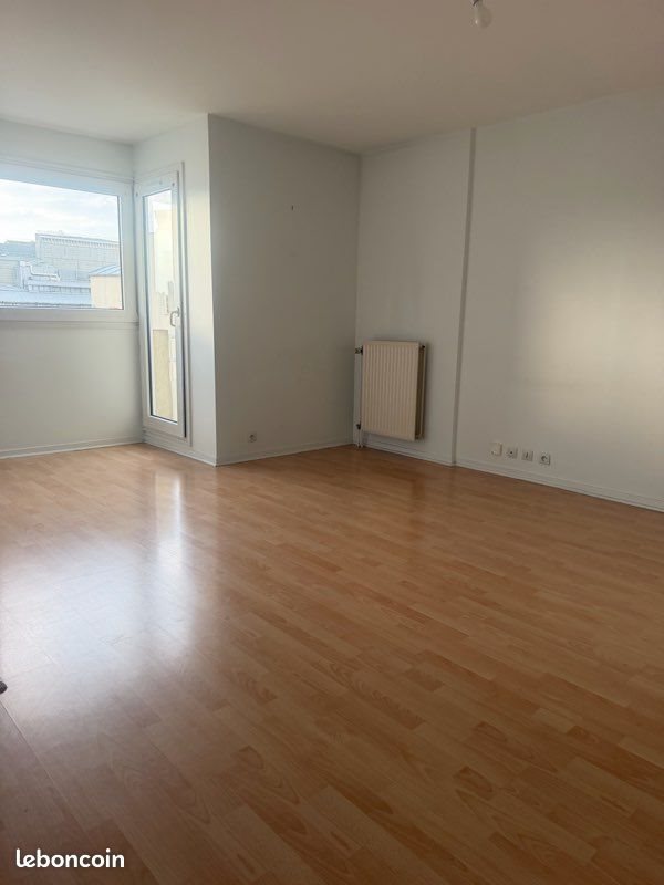 Appartement à louer, 47m², Montigny-le-Bretonneux